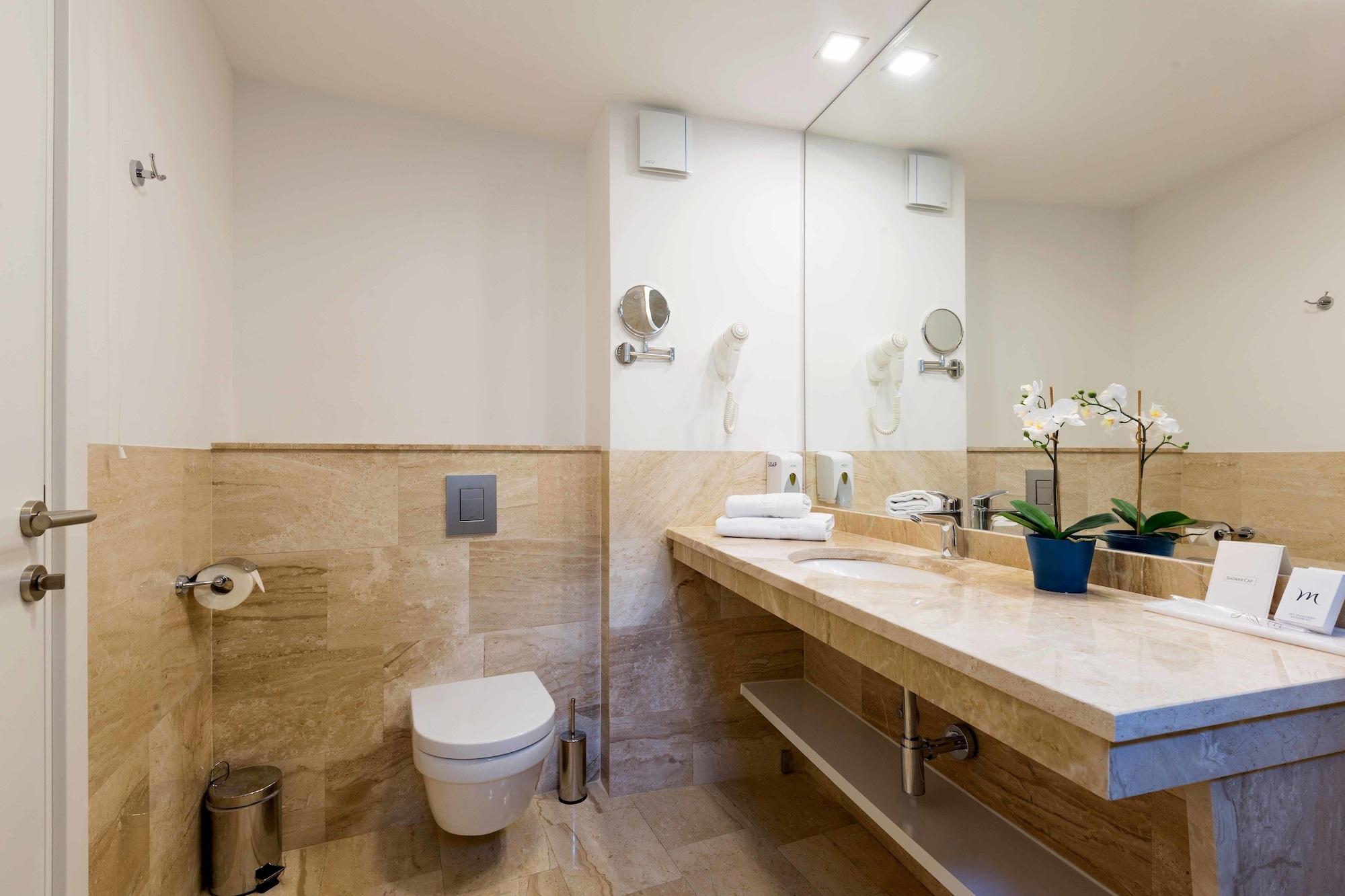 Abba Hotel Belgrade Extérieur photo