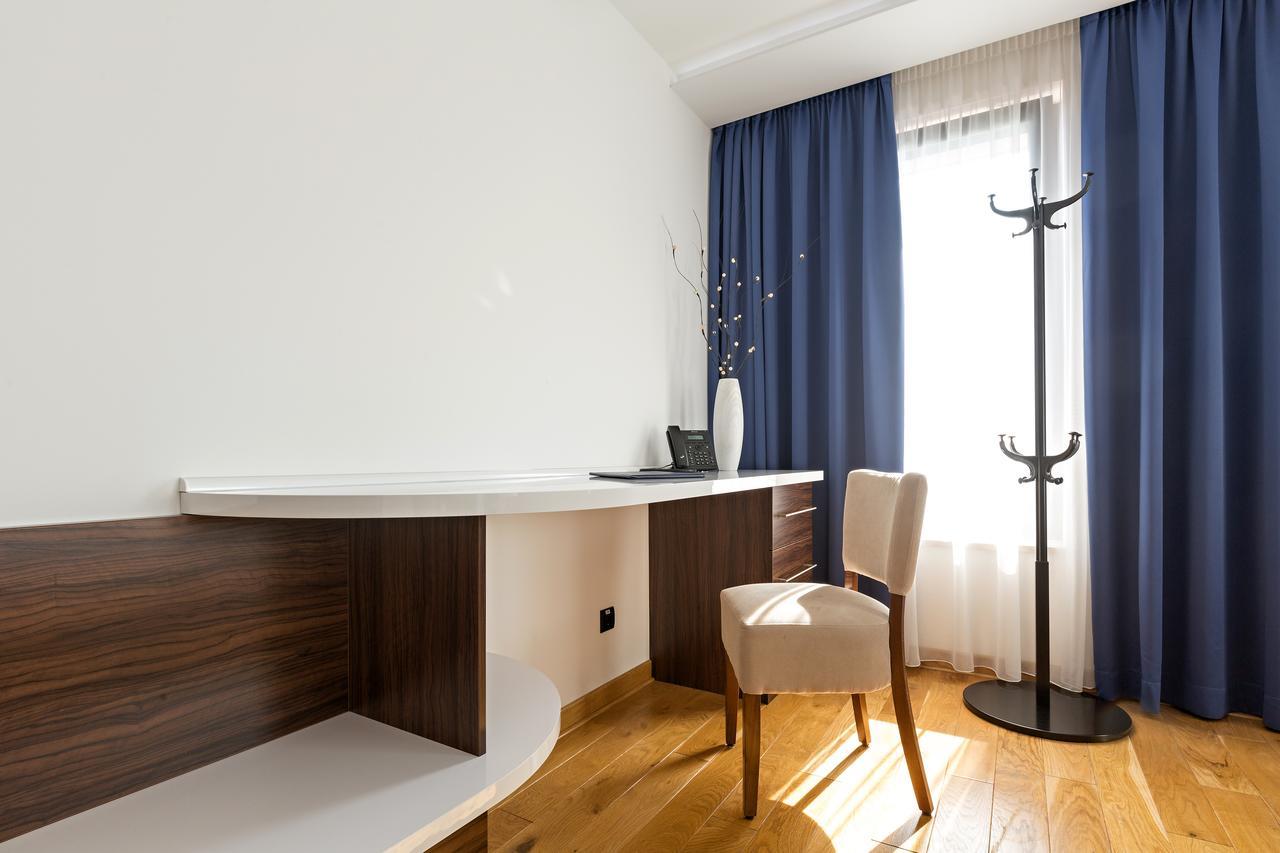 Abba Hotel Belgrade Chambre photo